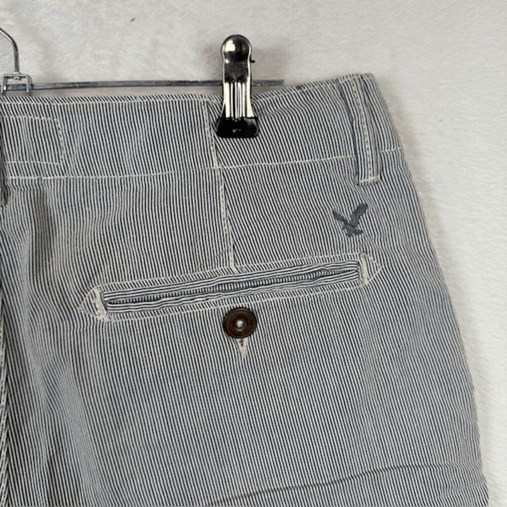 American Eagle Classic Flat Front Seersucker Shorts‎ Blue White 31 - Picture 4 of 16